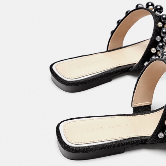 flat rubberised sandals zara